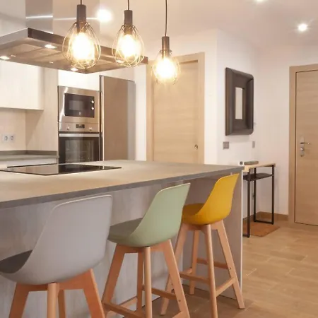 Avg Alfonso I Apartamento